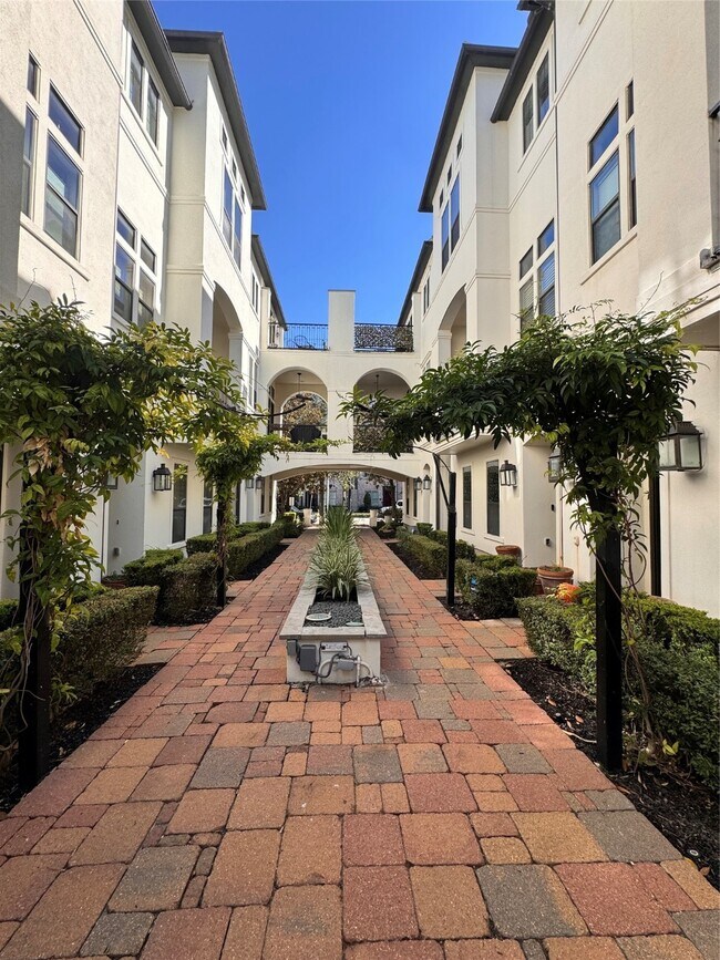 Foto del edificio - 650 Nagle St