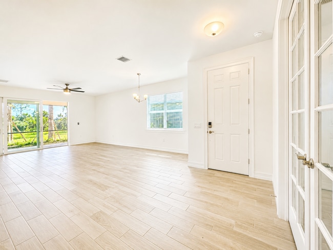 Building Photo - 43860 Blue Heron Ln