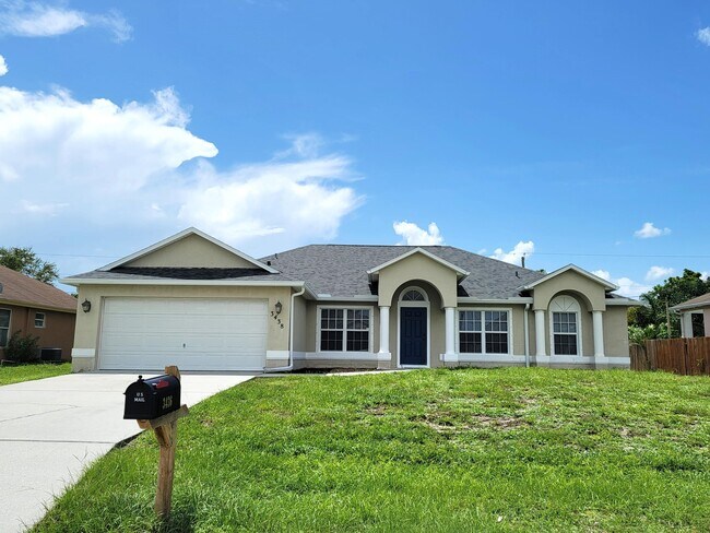 Foto del edificio - 3438 SW San Benito St