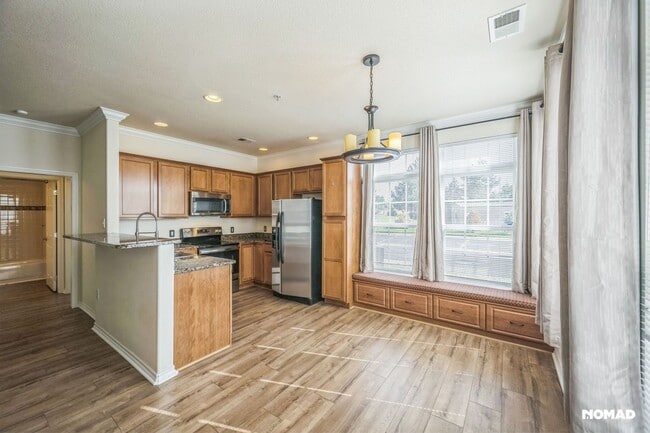 Building Photo - Charming 2BR Townhome in Broomfield