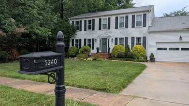 Building Photo - 5240 Albright Dr