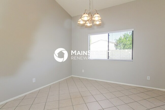 Foto del edificio - 6504 W Mountain View Rd