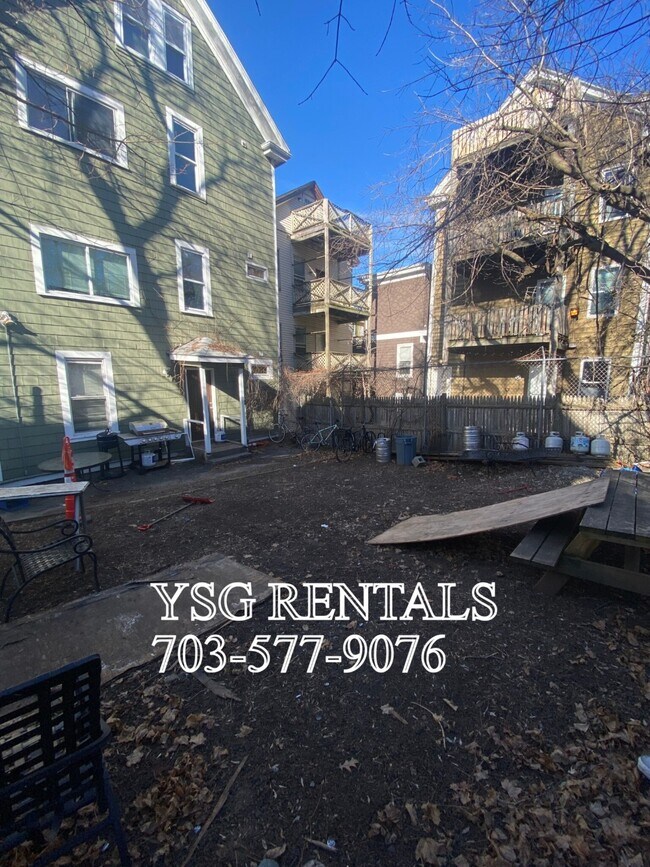 Building Photo - 38 Calumet St