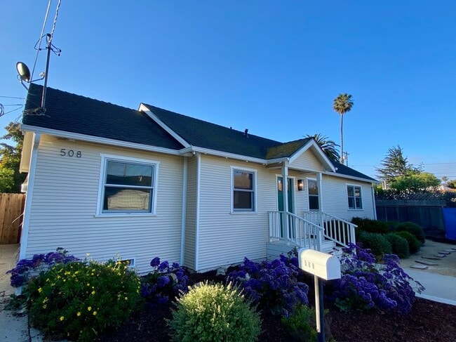 Building Photo - 508 Sheridan Way