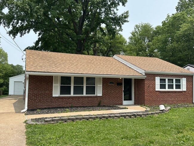 Building Photo - 965 Harrison St