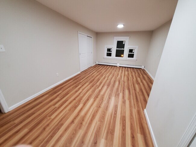 Master Bedroom - 388 Fairmount Ave