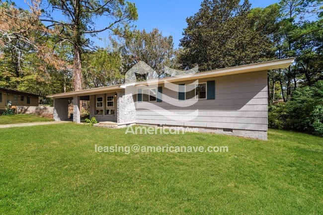 Foto del edificio - 252 McDowell Park Cir