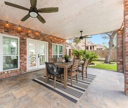 Building Photo - 8911 Tranquil Park Dr