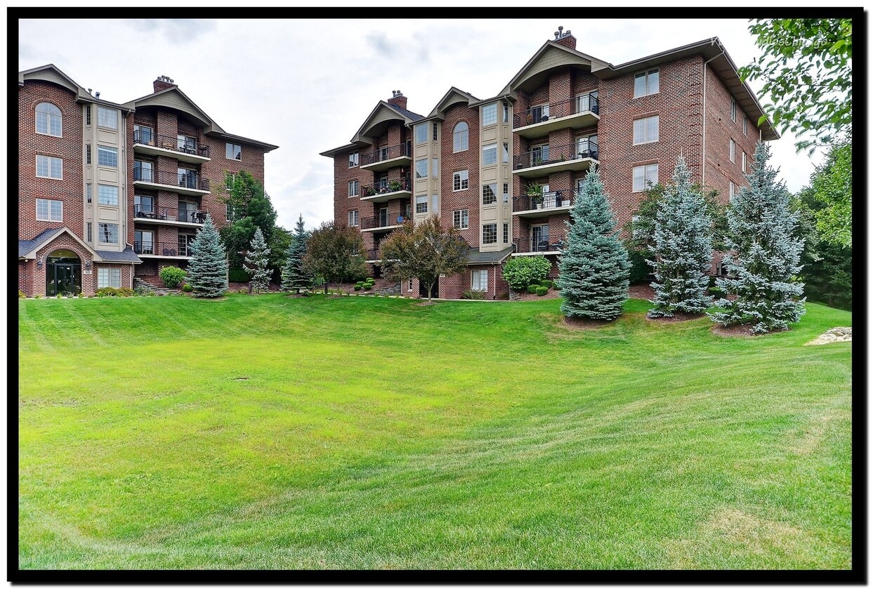 6675 S Cass Ave Unit 5B, Westmont, IL 60559 Condo for Rent in