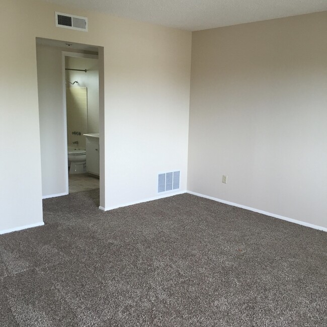 Building Photo - 1532 Atlanta Ct