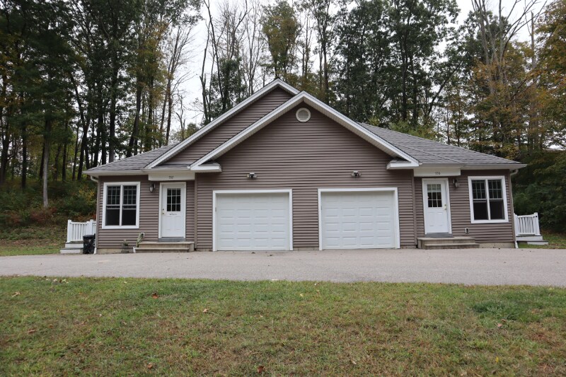 Primary Photo - 550-552-552 Westford Rd