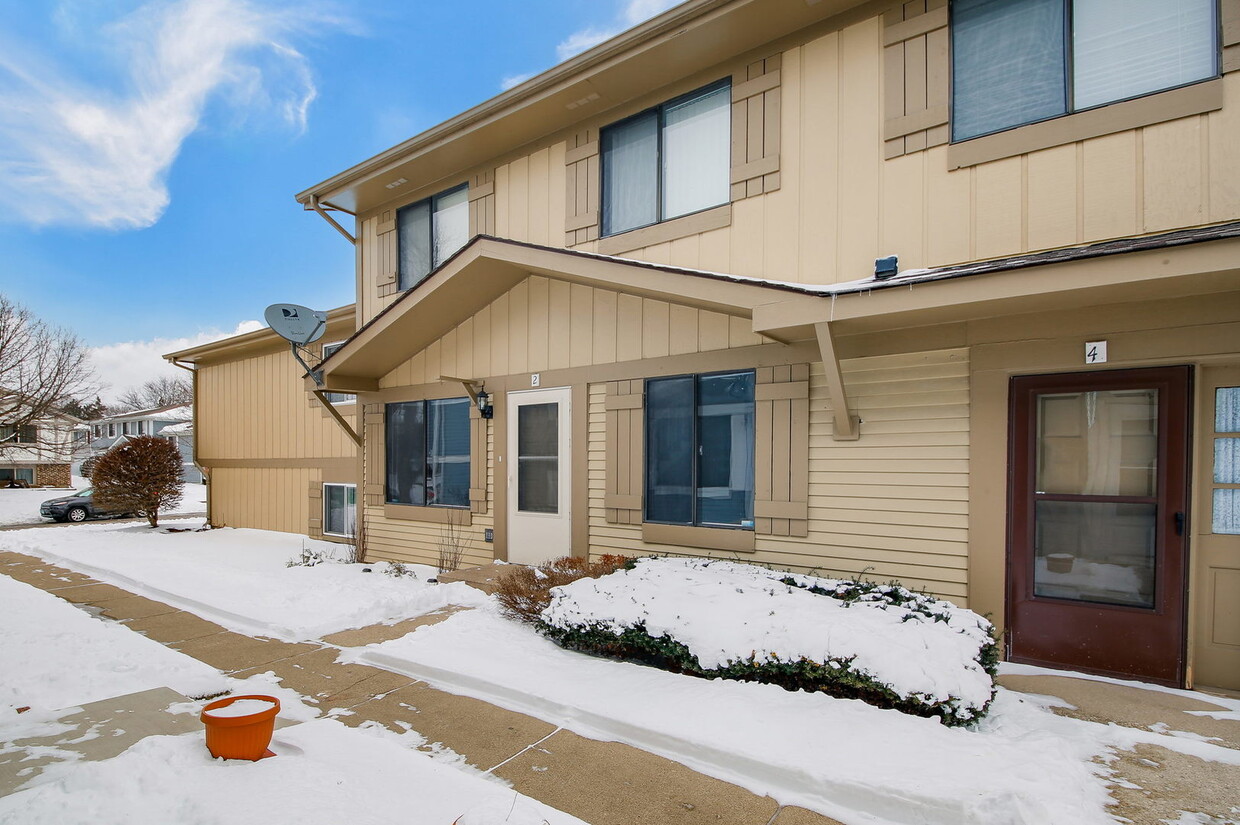 Foto principal - 29W529 Winchester Cir S