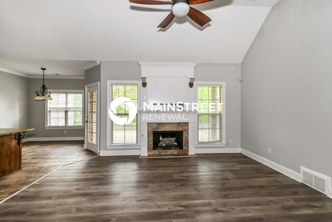 Foto del edificio - 4 Bedroom Pet-Friendly Home in Southaven, MS with Main Street Renewal