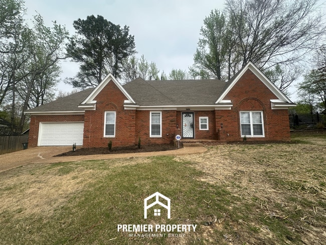 Grand 4BR/2.5BA Executive Home in Cordova | 2,700 Sq Ft, Bay Window & Spa Suite - Grand 4BR/2.5BA Executive Home in Cordova | 2,700 Sq Ft, Bay Window & Spa Suite