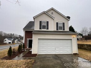 Building Photo - 2301 Trace Creek Dr