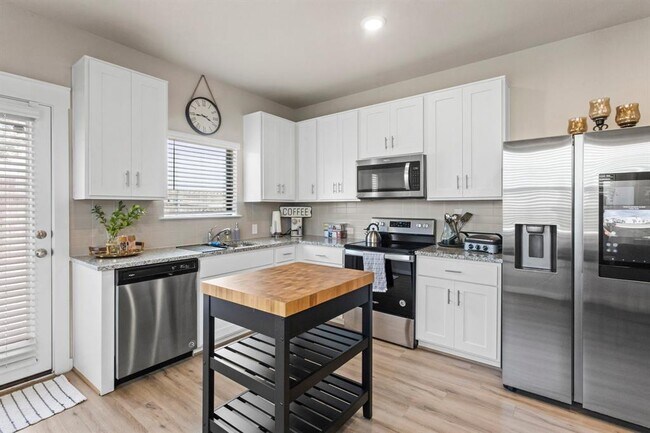 Foto del edificio - 283 Fieldwood Dr
