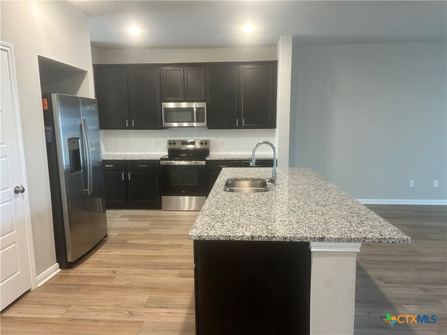 Building Photo - 2113 Meridian Lp
