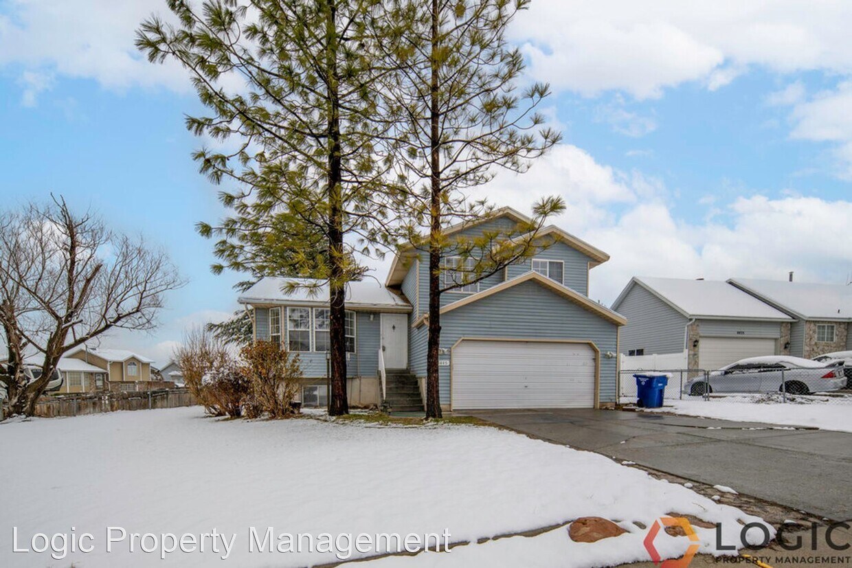 Foto principal - 5 br, 1.5 bath House - 4445 S 5720 W