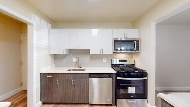 Interior Photo - Newport Village