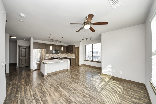 Foto del edificio - 5454 State St