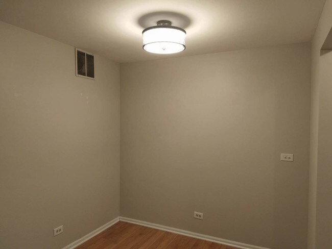 Foto del edificio - 1341 Coldspring Rd