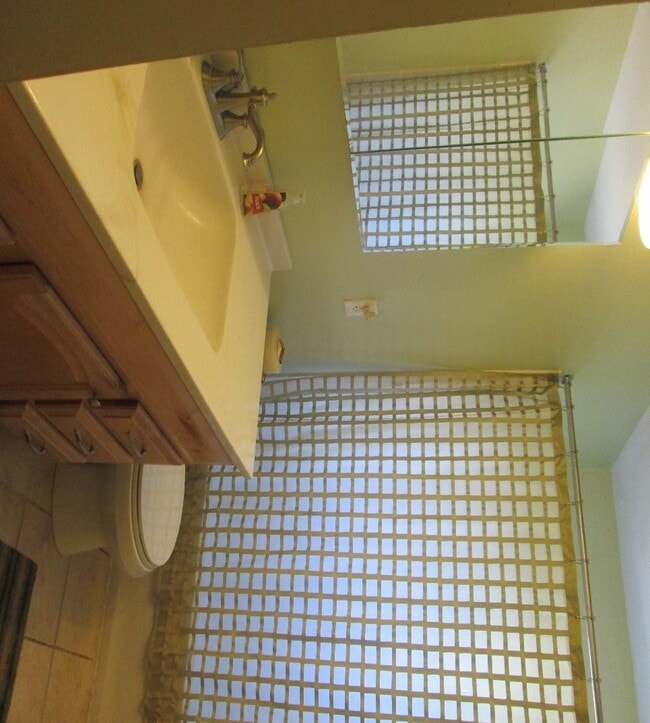 51 Mitchell Ave, Piscataway, NJ 08854 House Rental in Piscataway, NJ