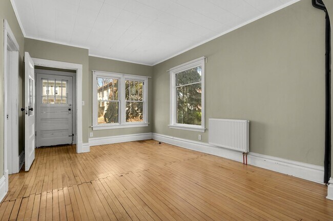 Building Photo - 2717 Aldrich Ave S