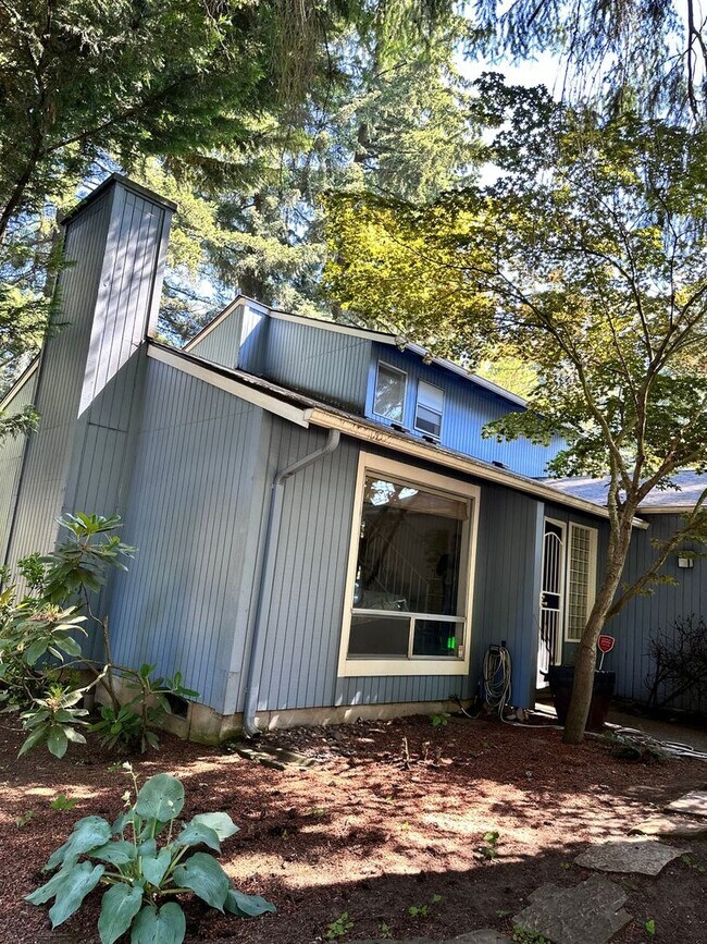 Foto del edificio - 4 Bedroom Single Family Home in Vancouver