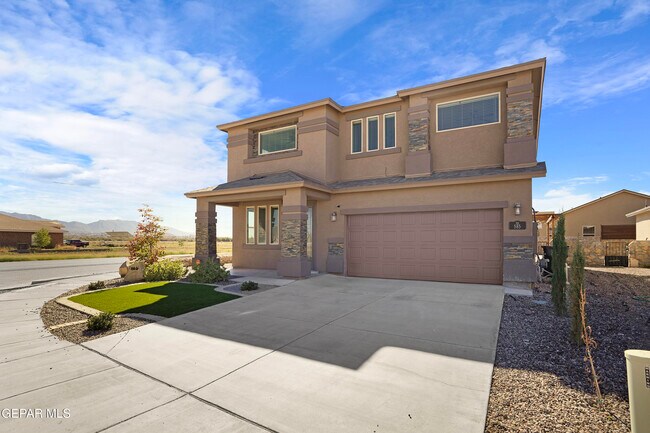 Foto del edificio - 585 Issa Circle