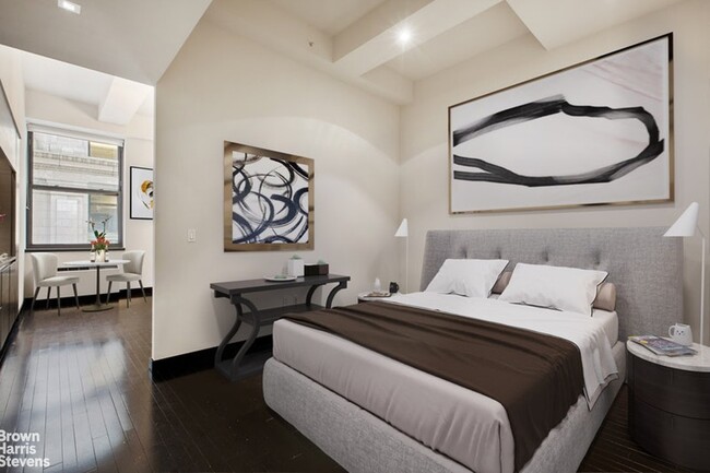 Building Photo - Best Deal Luxury Alcove Studio!