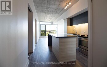 Building Photo - 1190 Dundas St E