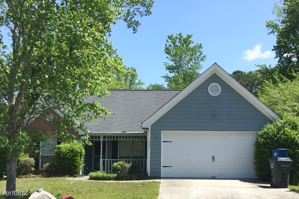 1005 Eagle Pointe Dr NW, Lawrenceville, GA 30044 House Rental in