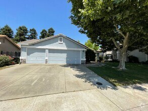 Building Photo - 9091 Bungalow Way