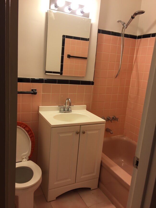Foto del edificio - 1151 Brighton Beach Ave