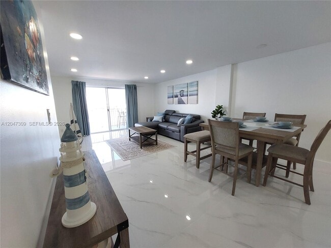 Foto del edificio - 400 Golden Isles Dr