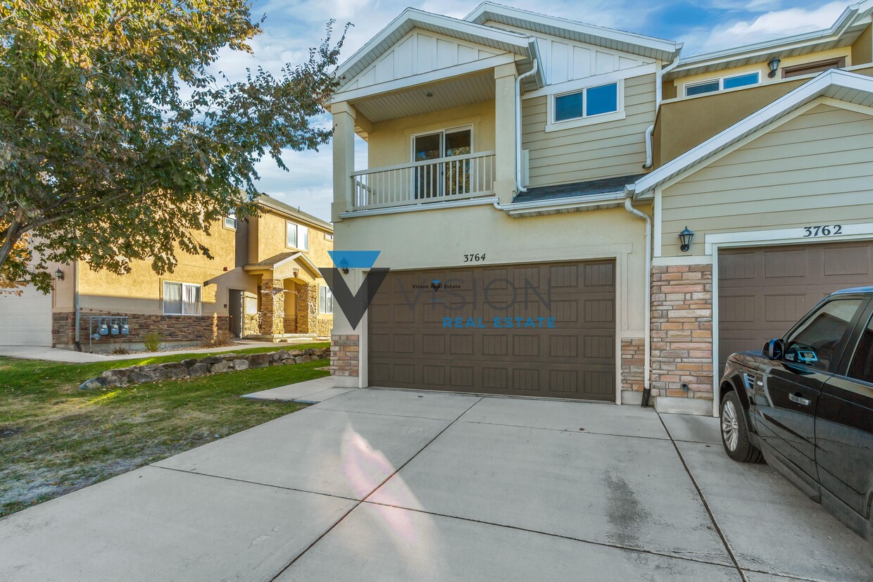 Primary Photo - 3764 N Prairie Grass Dr