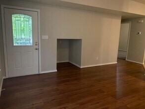 Building Photo - 2206 Pennsylvania Ave