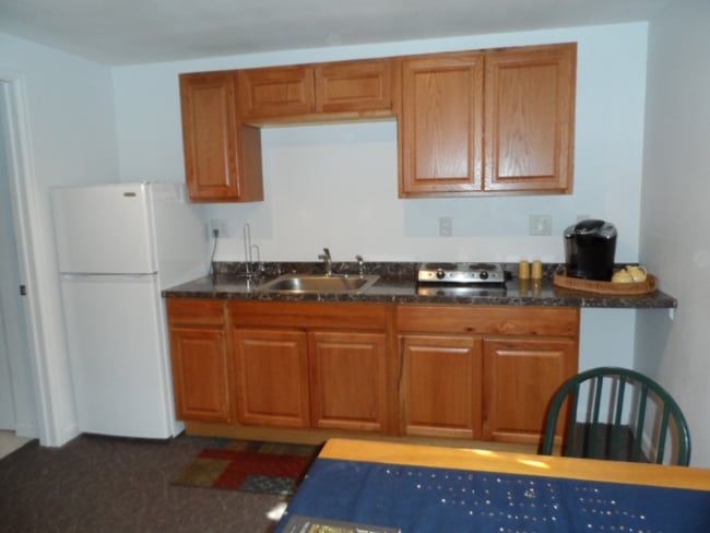 Building Photo - 1608 Ukiah Ln