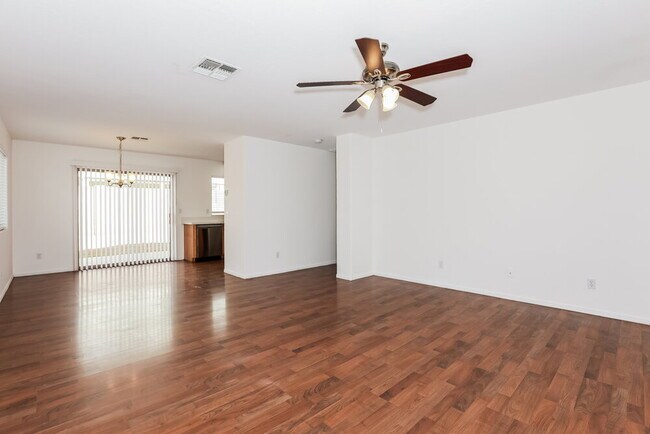 Building Photo - 286 W Santa Gertrudis Trl