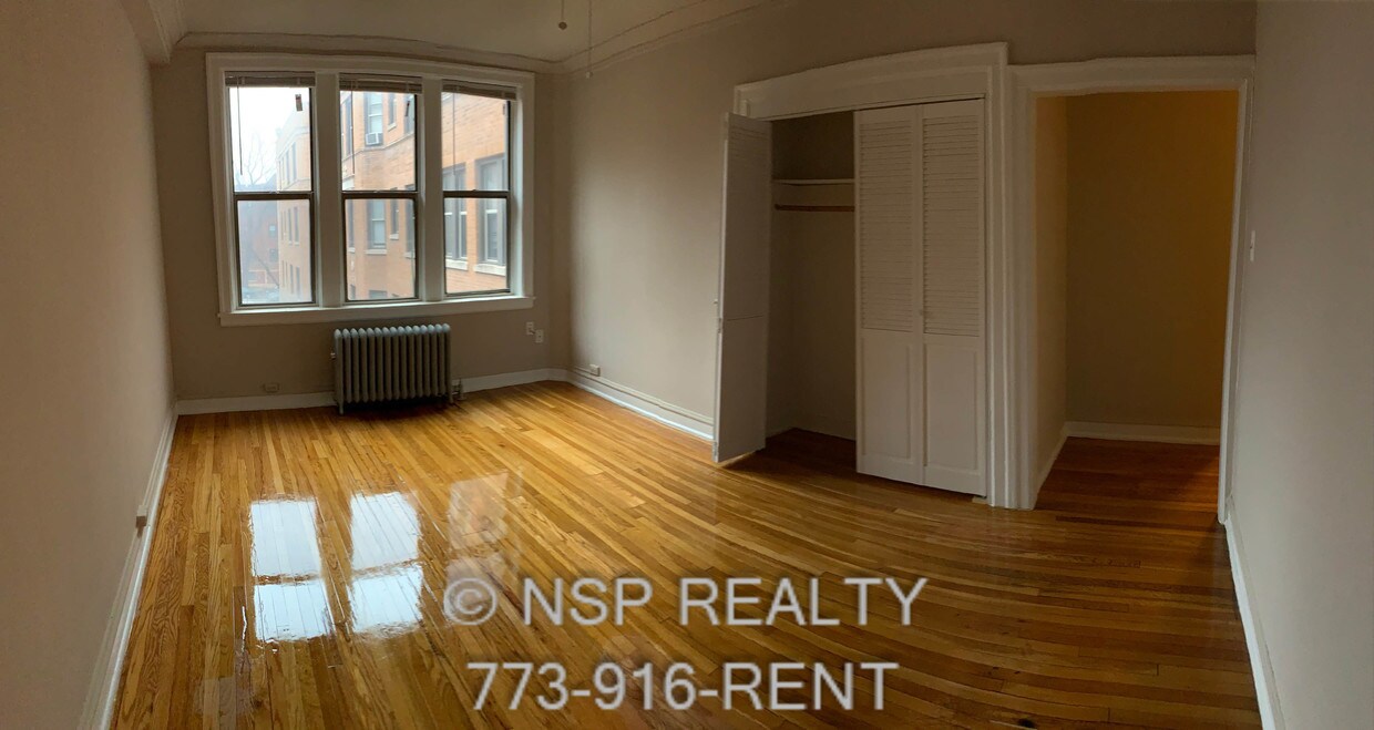 Foto principal - 1365 W Estes Ave