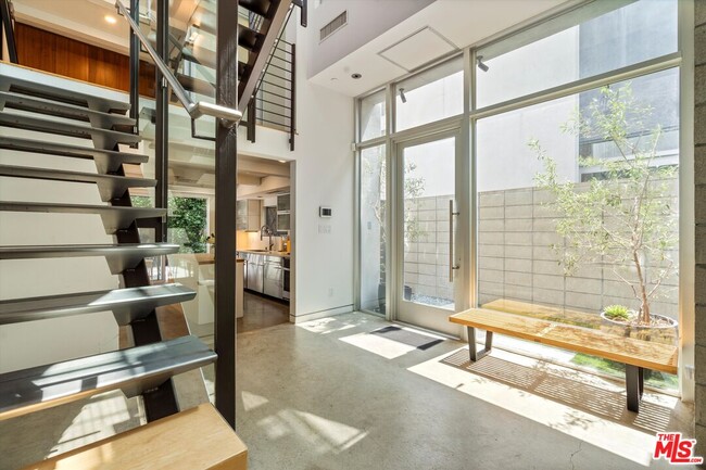 Foto del edificio - 720 Brooks Ave