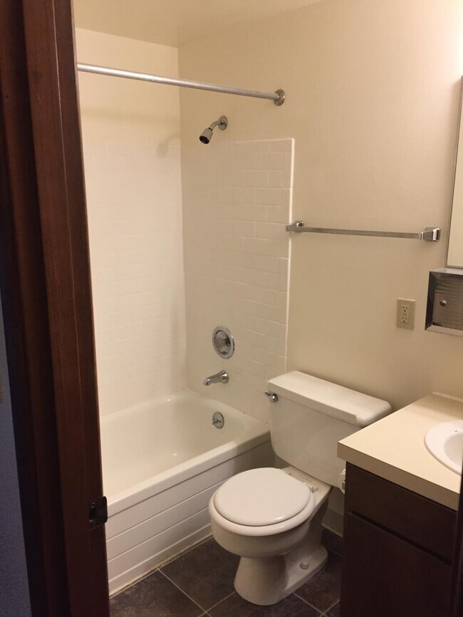 Building Photo - Kelo Apartments - 1 bedroom