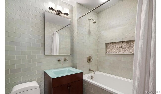 Foto del edificio - 45 E 30th St