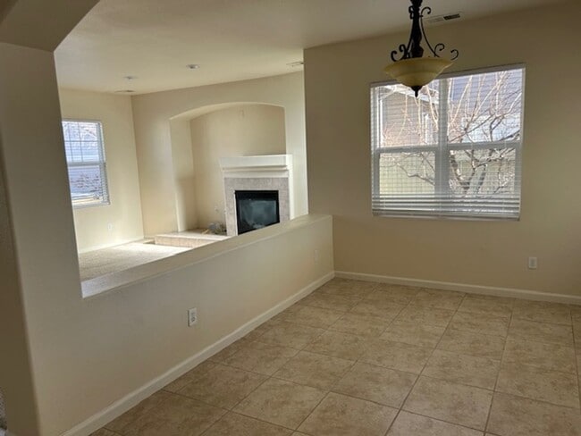 Building Photo - 1684 Iron Mountain Dr