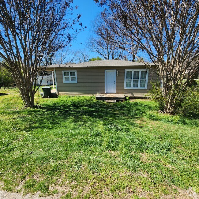 Apartments under 2,000 in Hudson, NC 3 Rentals