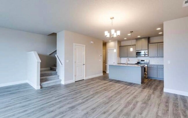 Dining Area - 7598 SE Blanton St