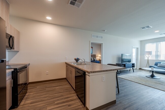 Building Photo - Overland Flats