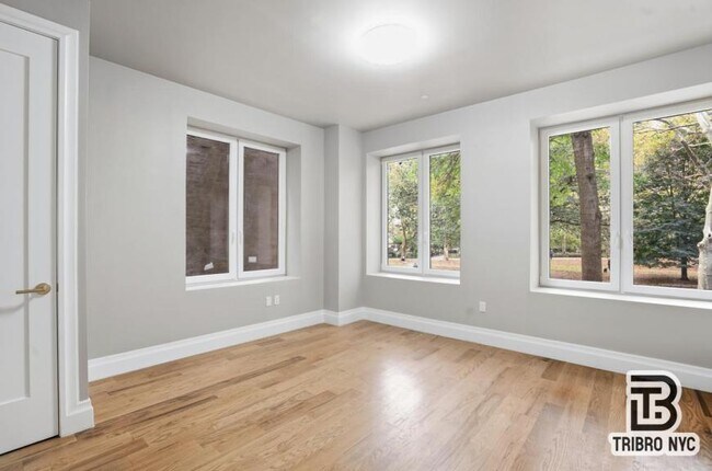 Foto del edificio - 2 bedroom in BROOKLYN NY 11222
