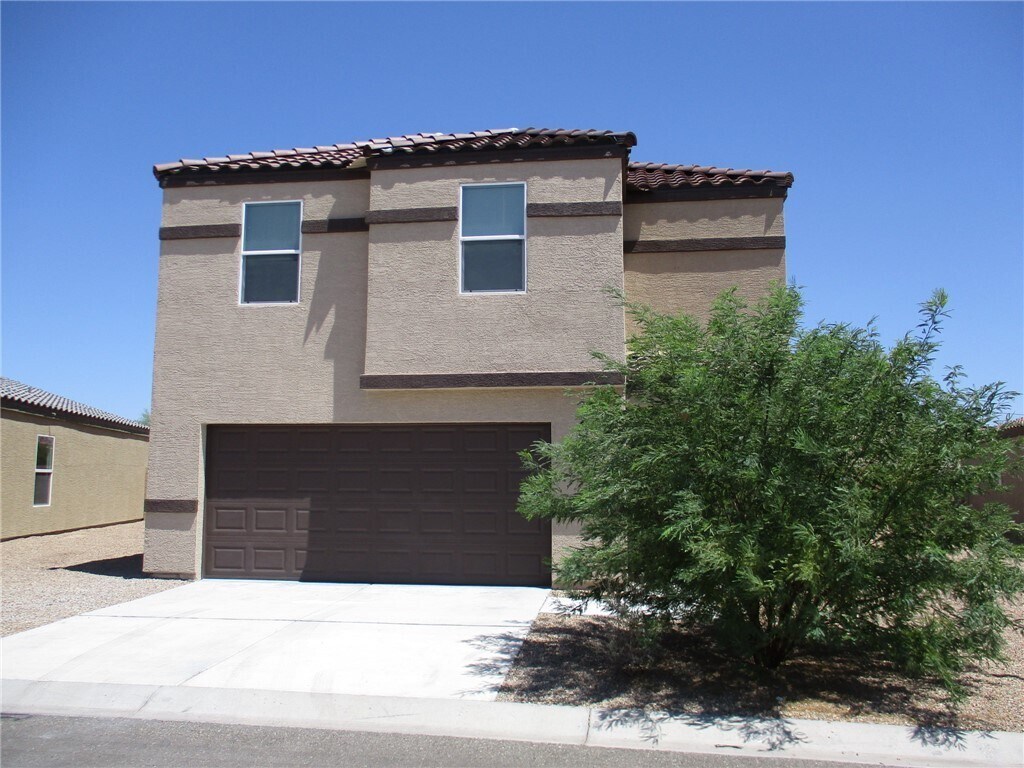 Foto principal - 2400 Granite Cir