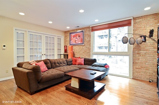 Foto del edificio - 3012 N Waterloo Ct